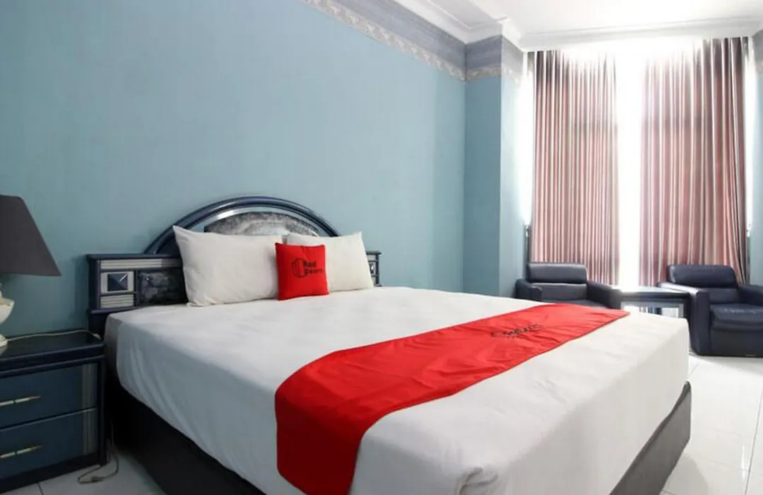 Akur Hotel Malioboro Mitra Reddoorz-1